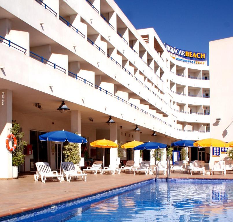 Complejo Apartahotel Mojácar Beach junto a la playa